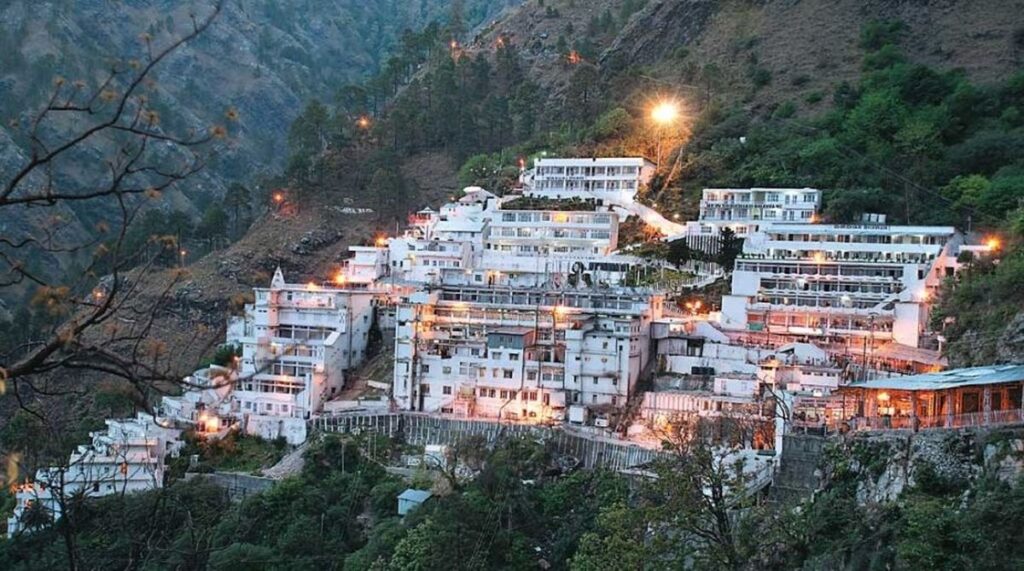 Maa-Vaishno-Devi-temple-1024x571